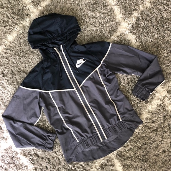 CLOSING CLOSET!! - Picture 2 of 6